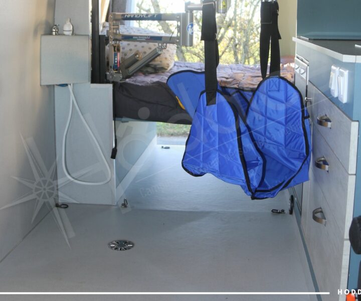 Fourgon PMR Hoddicé Fourgon aménagé pour une personne handicapée