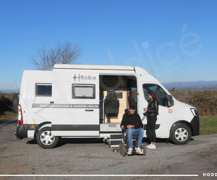 Fourgon PMR Hoddicé Fourgon aménagé pour une personne handicapée